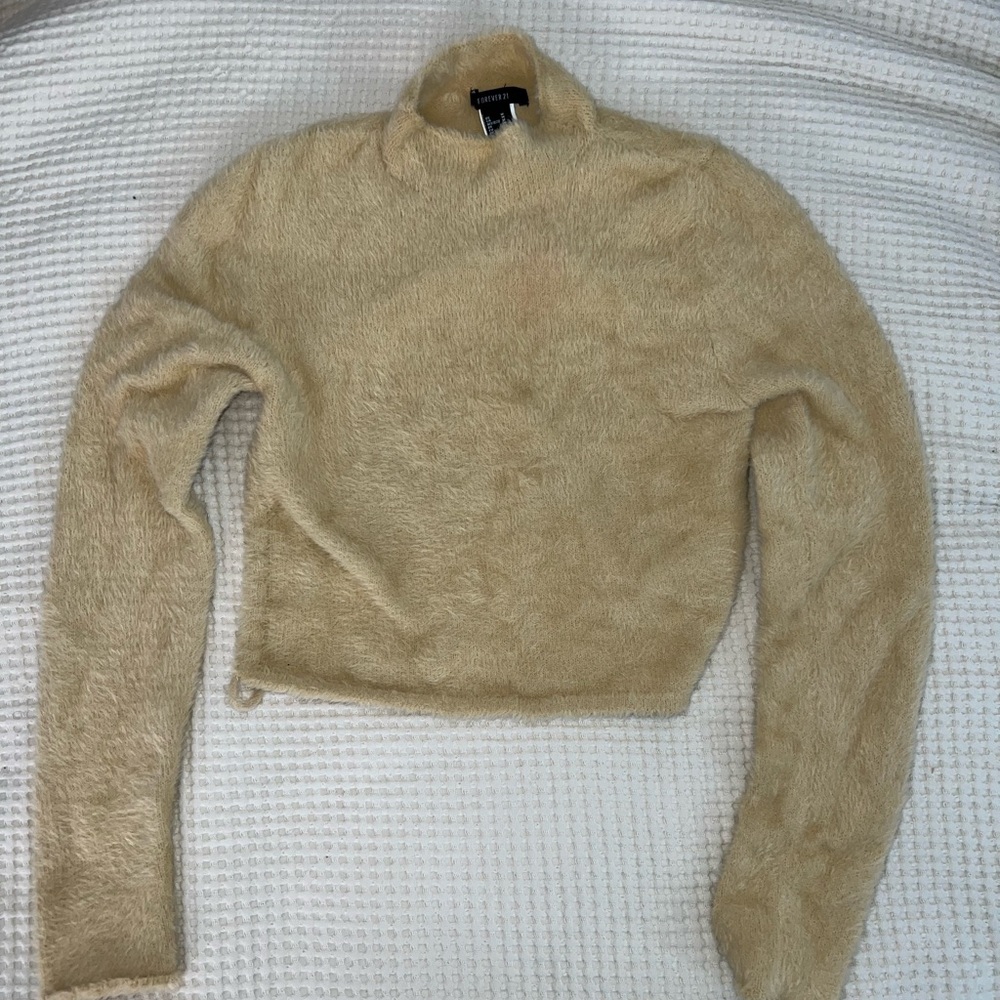 Backless turtleneck Fuzzy Sweater